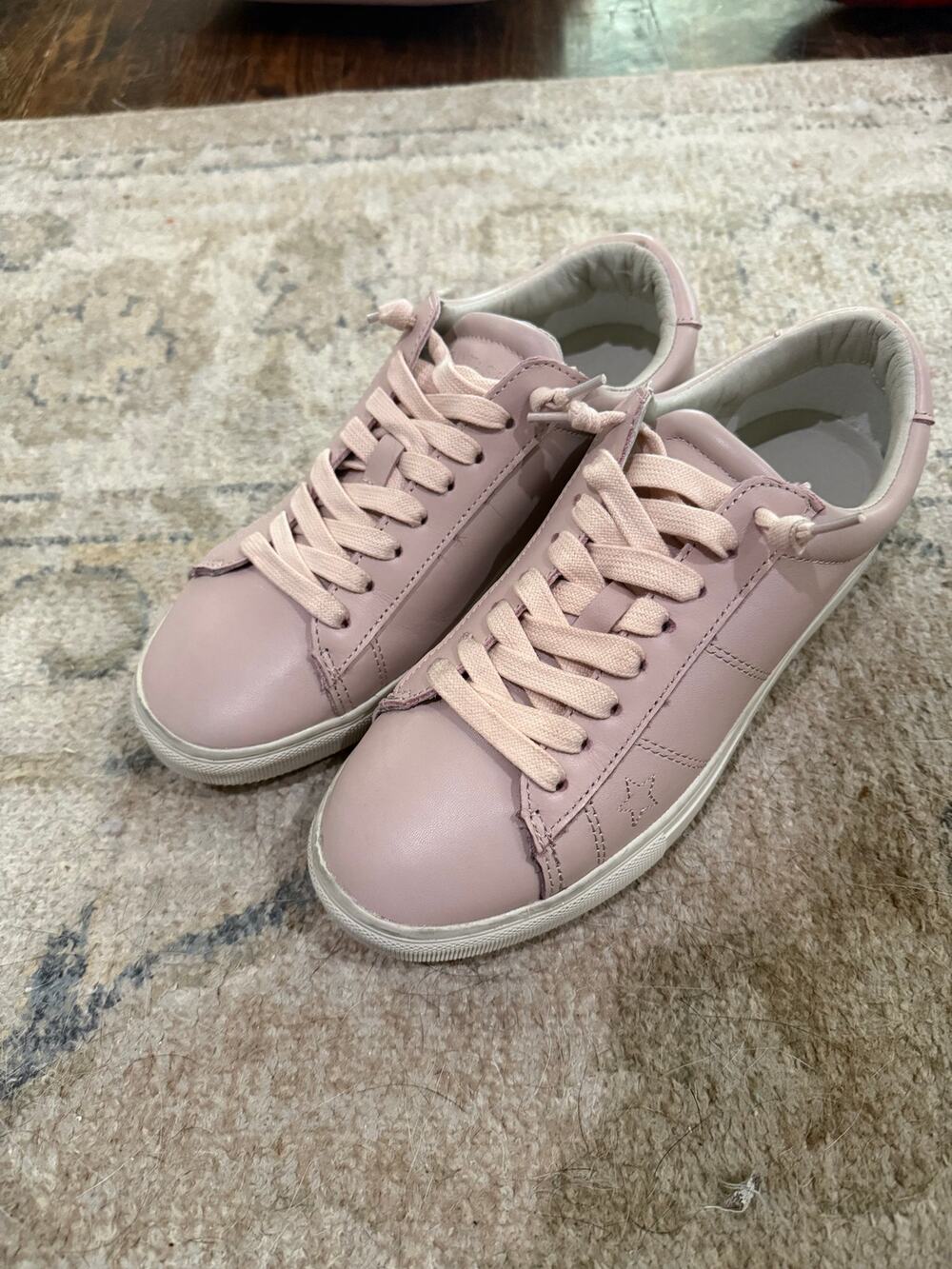 Vintage Havana Samantha Low Top Sneakers Shoes in Blush Pink - Womens Size 8